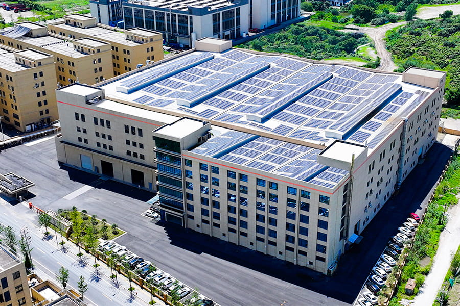 বাইরে কারখানা